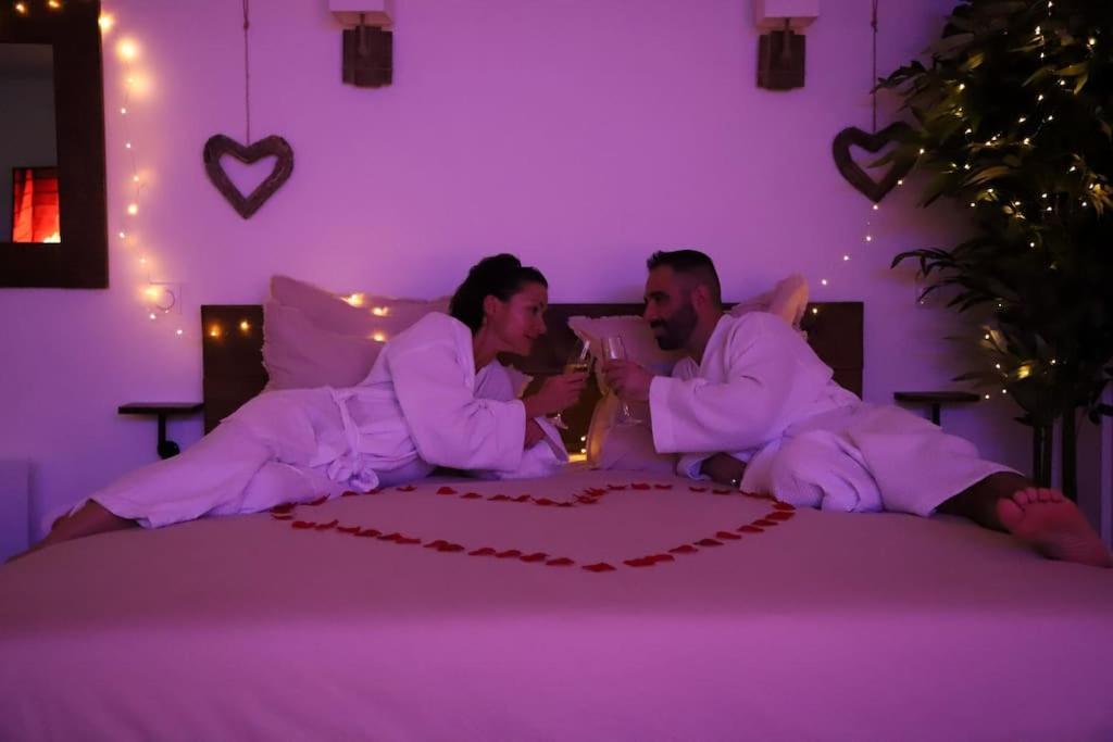 Love Room Unique - Sauna / Jacuzzi Charleville-Mezieres Ngoại thất bức ảnh
