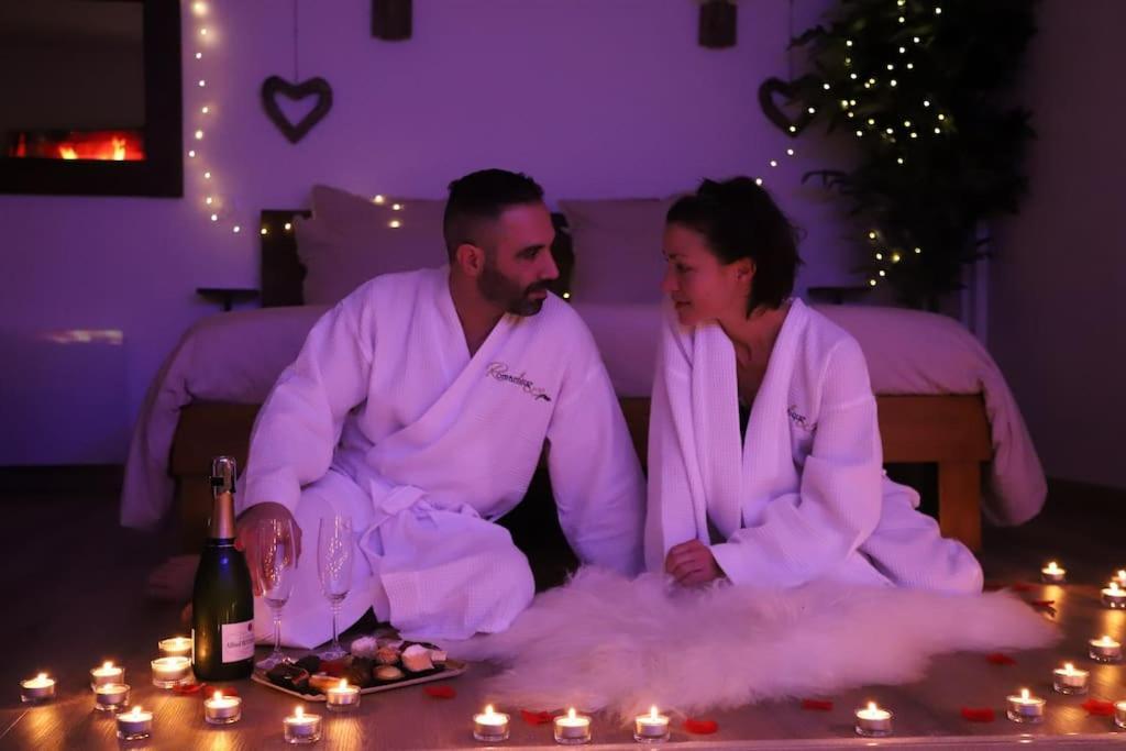 Love Room Unique - Sauna / Jacuzzi Charleville-Mezieres Ngoại thất bức ảnh