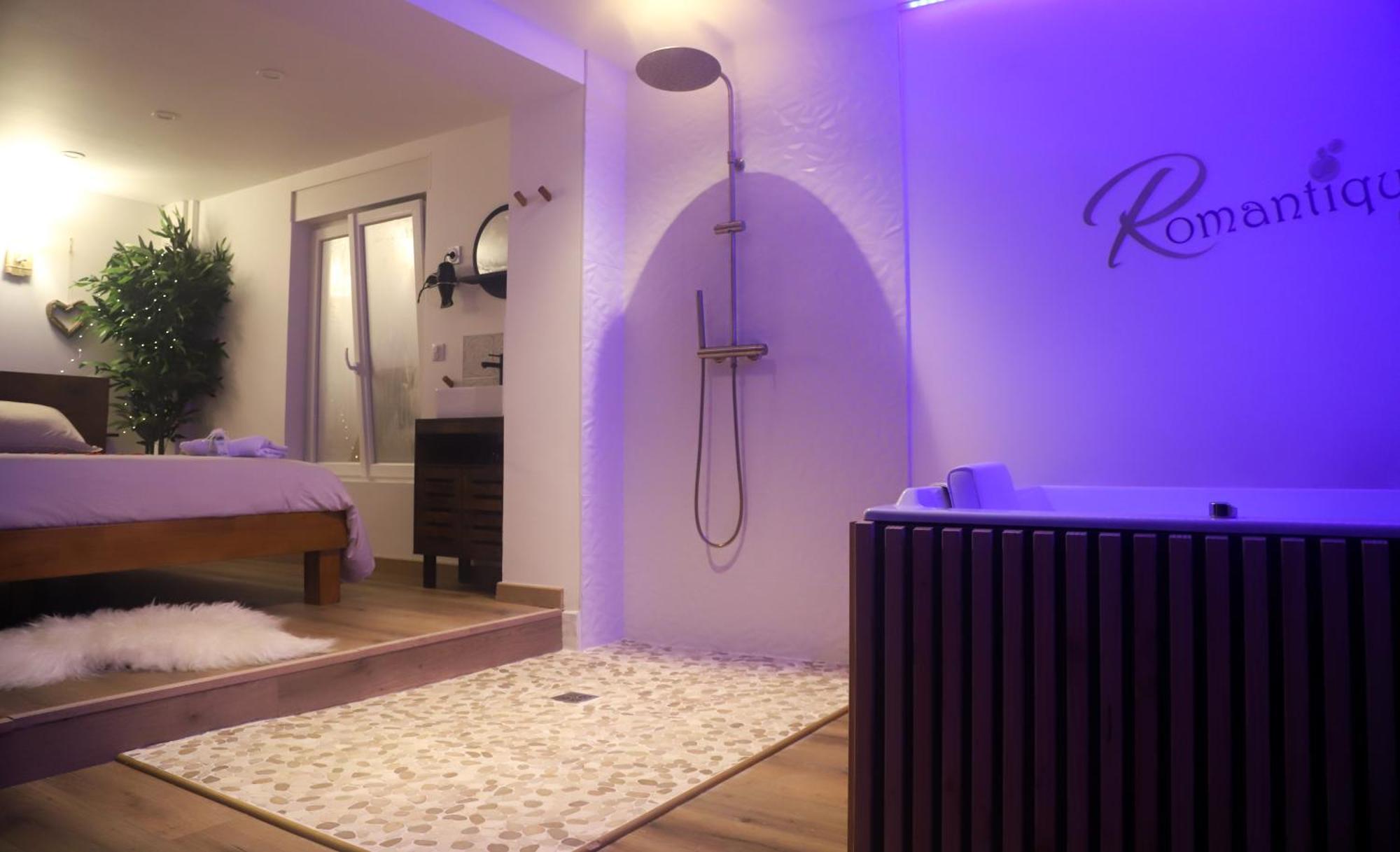 Love Room Unique - Sauna / Jacuzzi Charleville-Mezieres Ngoại thất bức ảnh